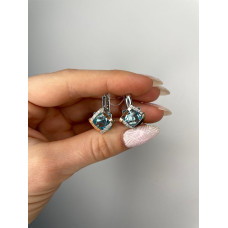Серебряные серьги с фианитом Etyud-3910