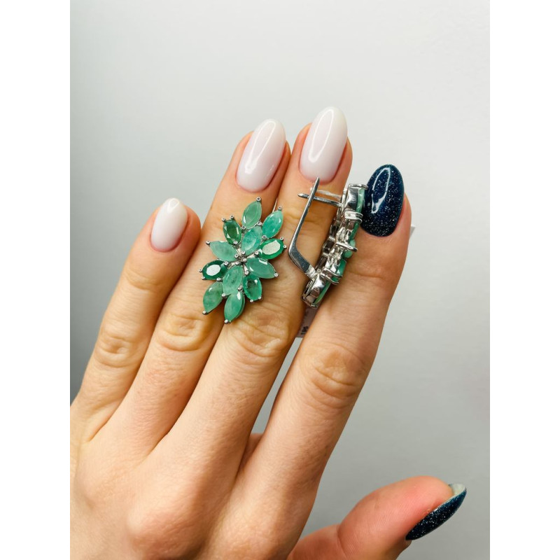 Серебряные серьги с натуральным изумрудом 195-71