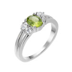 Серебряное кольцо со вставками перидота и фианита 066-5310