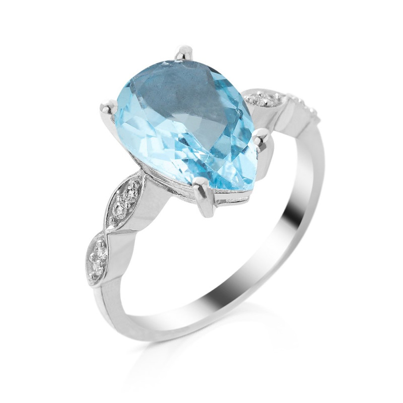Серебряное кольцо со скай топазом 090-3910