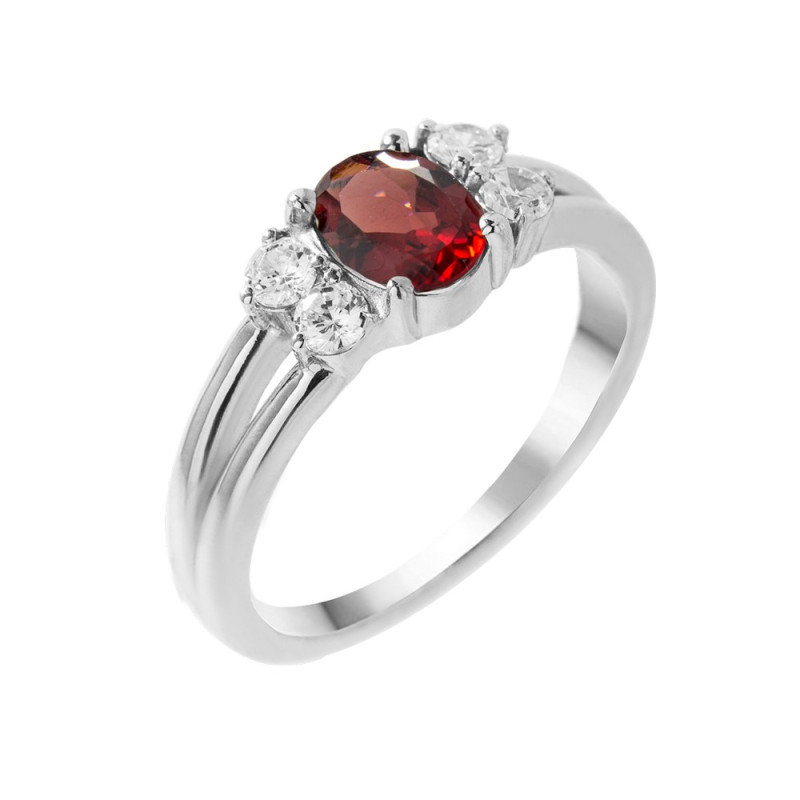 Серебряное кольцо со вставками родолита 066-4210