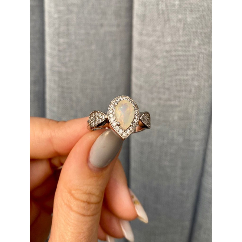 Silver ring with opal 080-5510