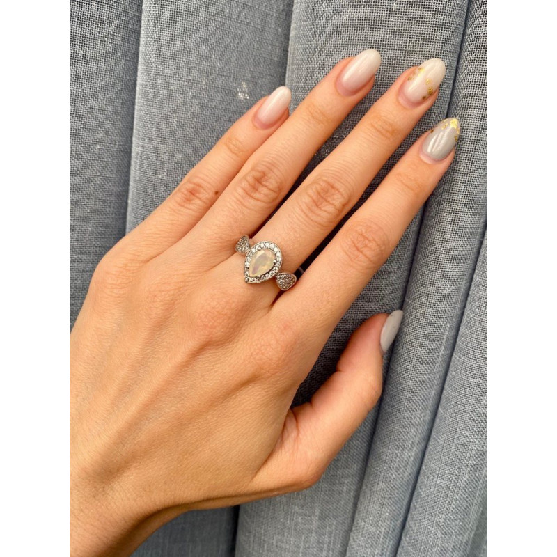 Silver ring with opal 080-5510