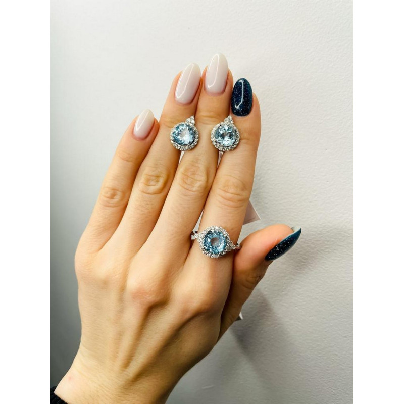 Серебряное кольцо с скай топазом 048-3910