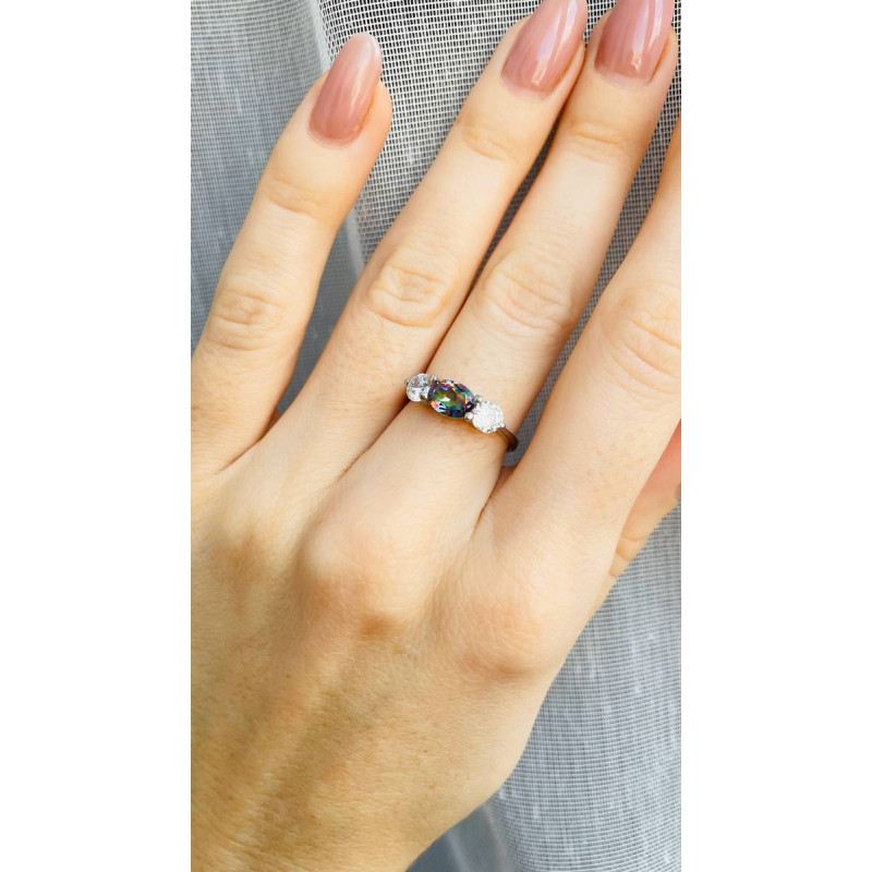 Срібна каблучка з нано фінітом містик та фіанітом 182N-8110