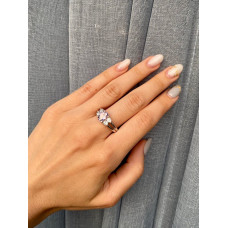 Срібна каблучка з рожевим аметистом та фіанітом 066-6310