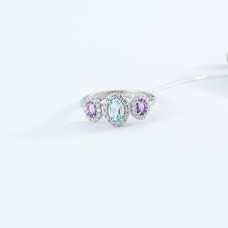 Срібна каблучка з скай топазом та аметистом 075-396210