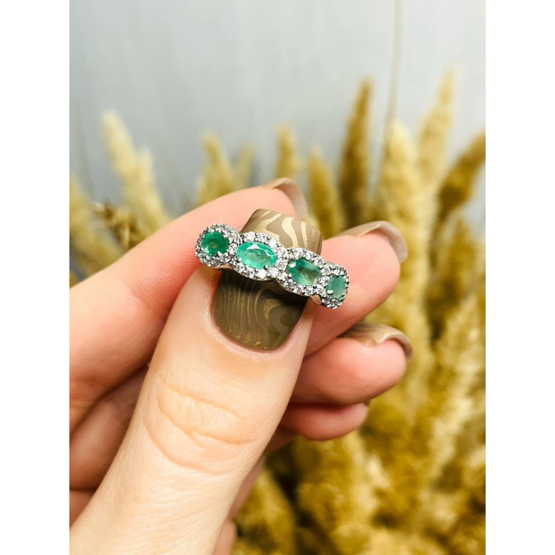 Срібна каблучка з смарагдом та фіанітом 009-7110