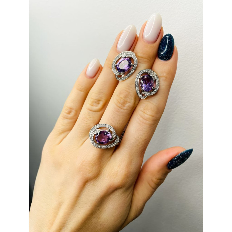 Срібна каблучка з аметистом та фіанітом 049-6210 
