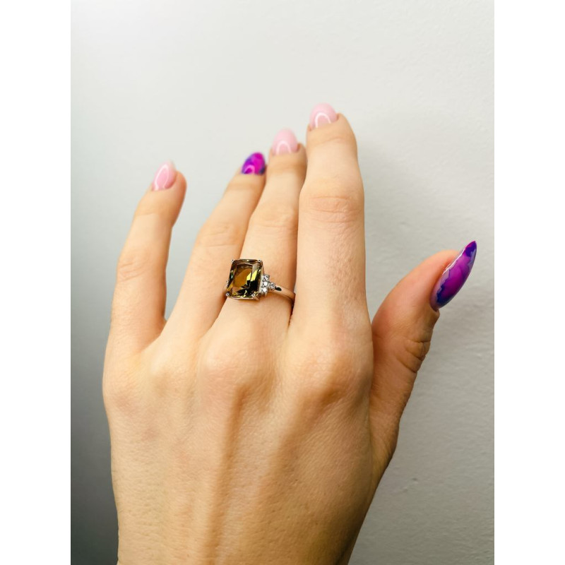 Срібна каблучка з нано султанітом та фіанітом 103N-8210