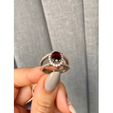 Срібна каблучка з гранатом та фіанітом 055-4110