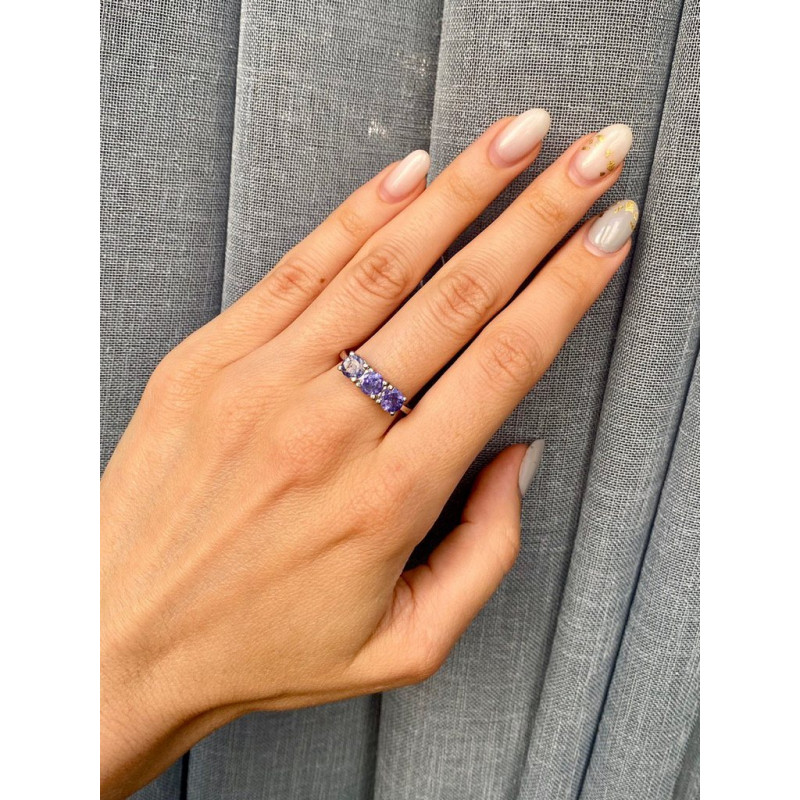 Срібна каблучка з танзанітом 046-35