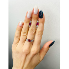 Срібна каблучка з рубіном та фіанітом 182-4410