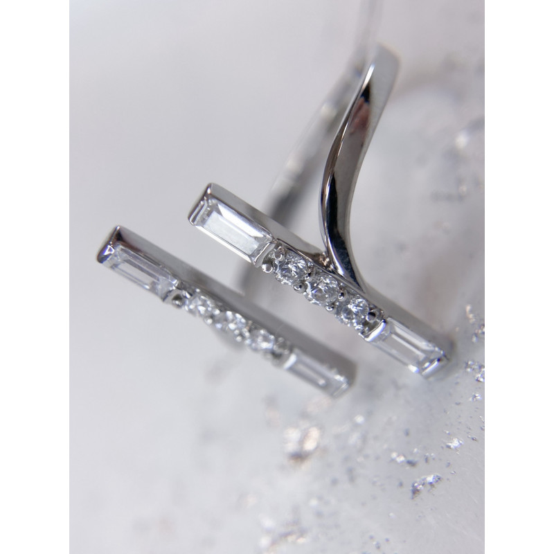 Срібна каблучка з фіанітом S135-10