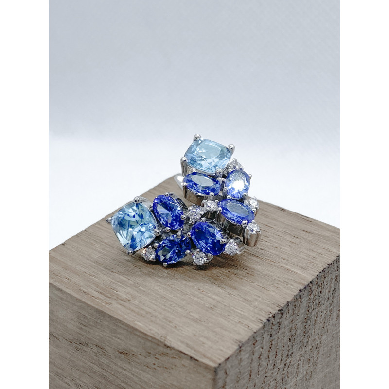 Срібні сережки з скай топазом та фіанітом 143-393110