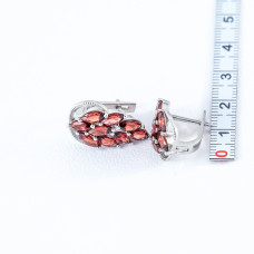 Срібні сережки з гранатом 226-41