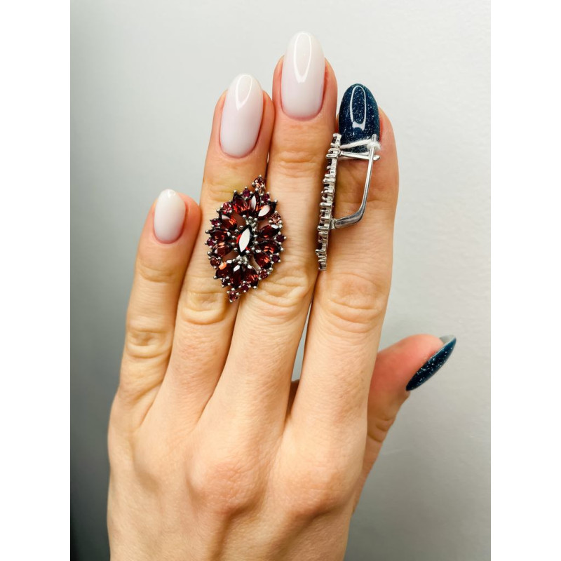 Срібні сережки з гранатом 198-41 