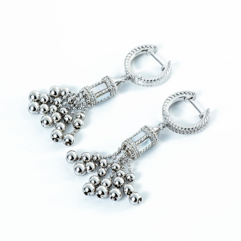 Срібні сережки зі вставками білого перламутра 02-00016-9010