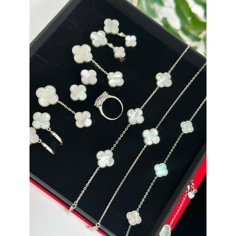 Срібні сережки з білим перламутром 00112-90